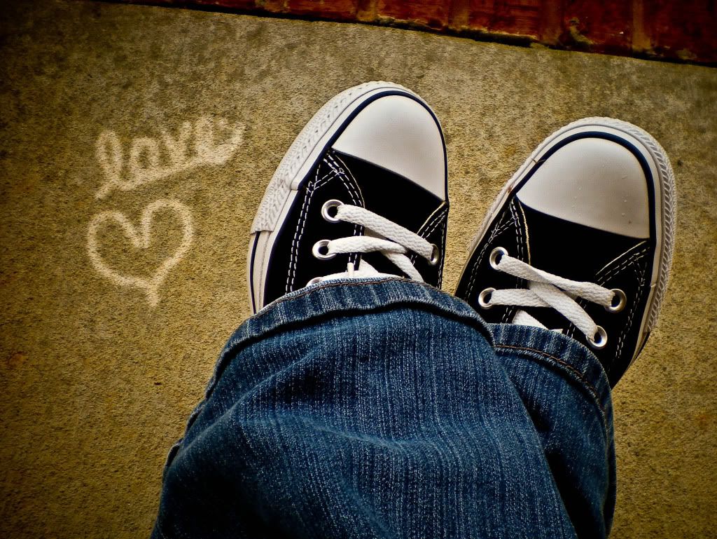 converse play love