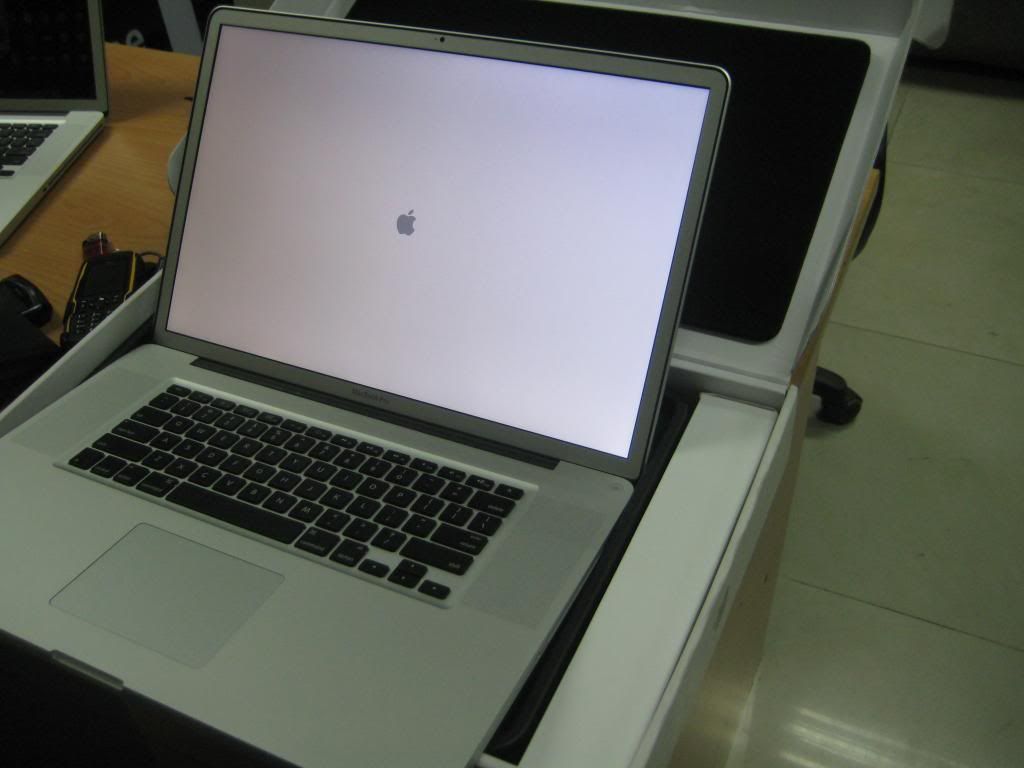 Macbook pro 13 inch, Macbook pro 15 inch, Macbook pro 17 inch và macbook pro Retina - 3