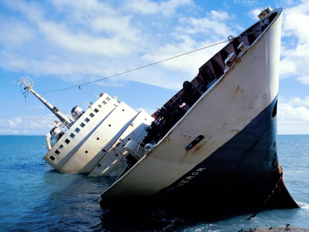 Ships_Aground_Ship_008188_.jpg