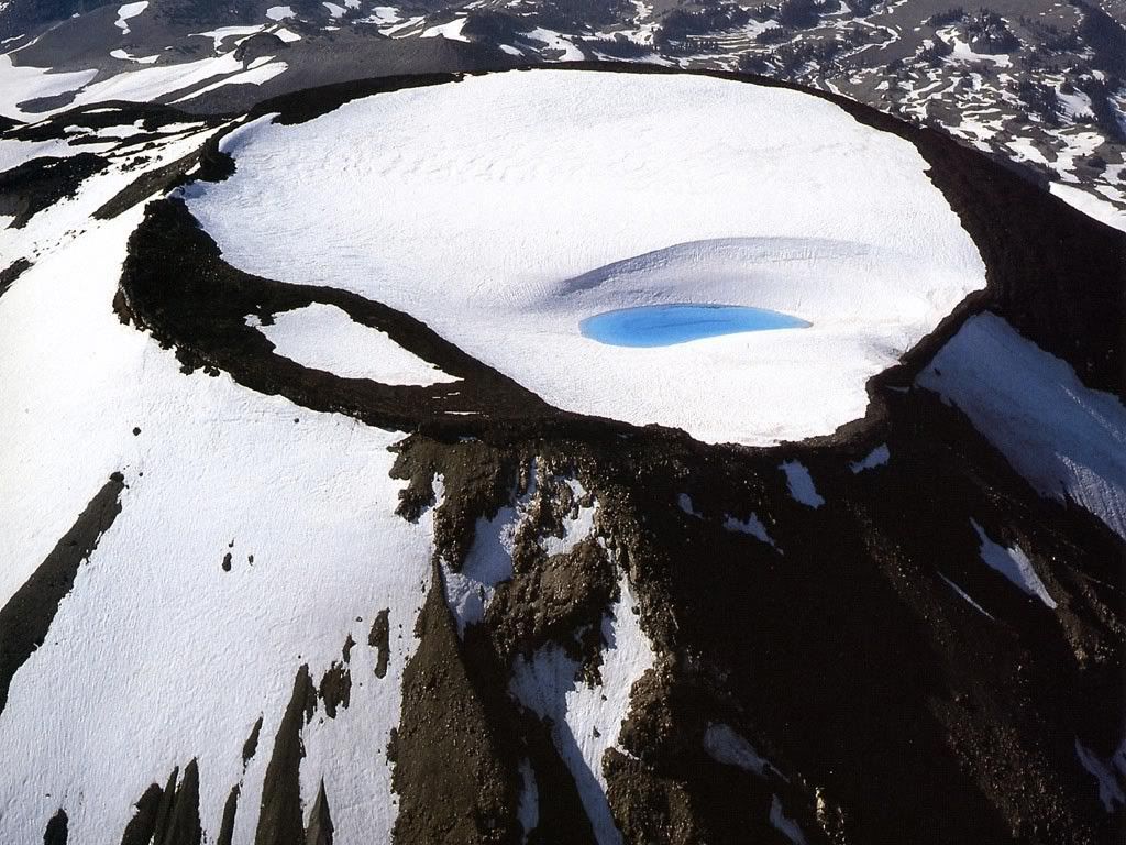 oregon_cascades_mountain_crater_dowl_lakelet-1024x768.jpg
