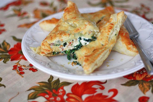 Chicken Florentine Puffs I One Lovely Life