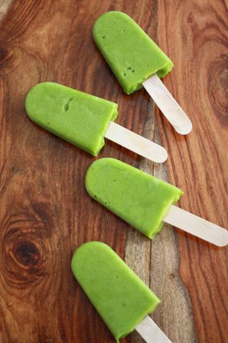 Green-A Colada Popsicles // One Lovely Life