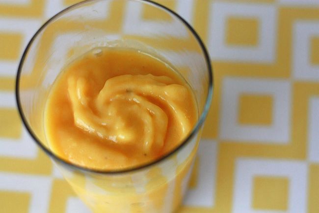 mango peach smoothie