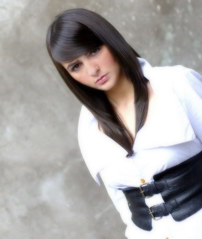 Forum Image: http://i954.photobucket.com/albums/ae28/iHairstyles/Medium-Hair-With-Bangs.jpg