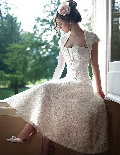 I love this wedding dress it seems very 50s If you can't find anything 
