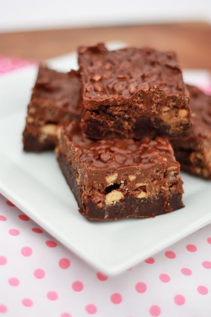 Peanut Butter Crunch Brownies I One Lovely Life