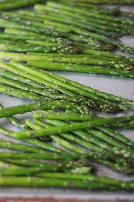Simple Roasted Asparagus // One Lovely Life